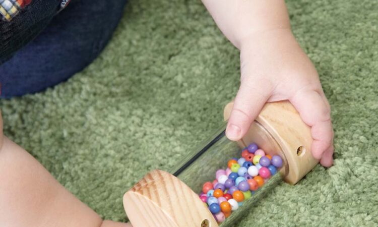 Desarrollo Sensorial: Explorando un Mundo de Sensaciones con el Kit Multisensorial en el Aula